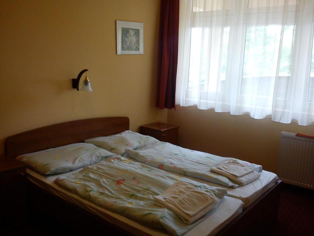 Hotel Family Balatonfoldvar Exterior photo
