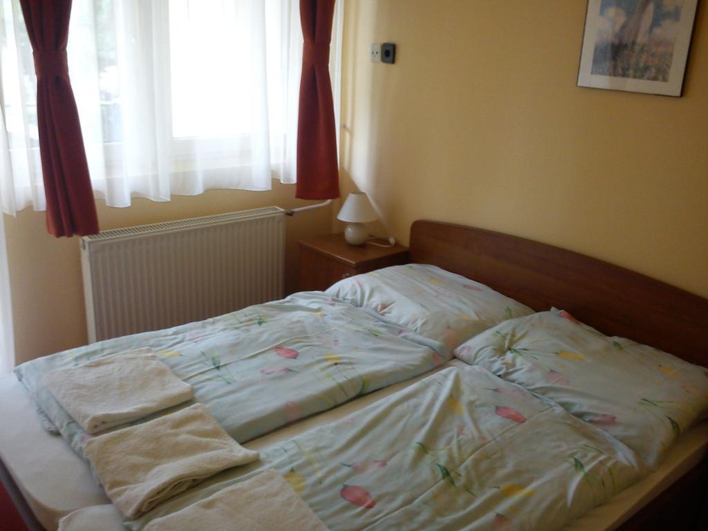 Hotel Family Balatonfoldvar Exterior photo